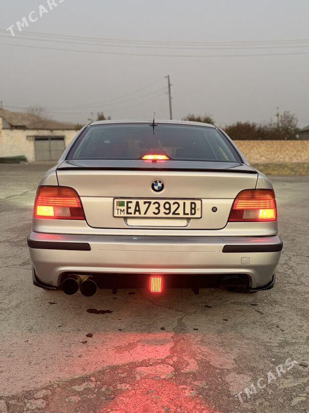 BMW 530 2002 - 150 000 TMT - Магданлы - img 3