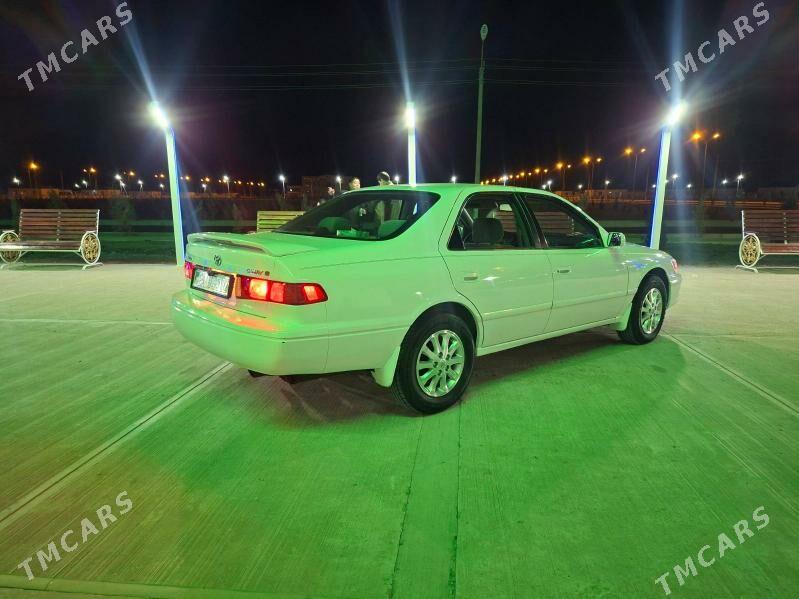 Toyota Camry 2000 - 160 000 TMT - Köneürgenç - img 4