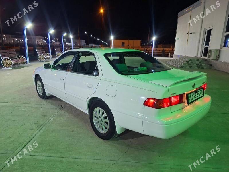 Toyota Camry 2000 - 160 000 TMT - Köneürgenç - img 6