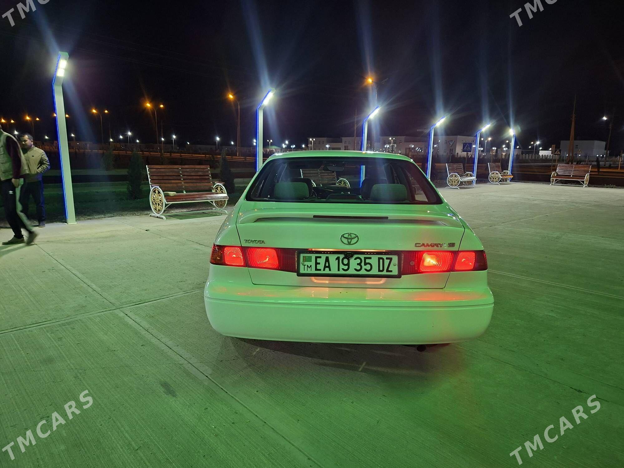 Toyota Camry 2000 - 160 000 TMT - Köneürgenç - img 3