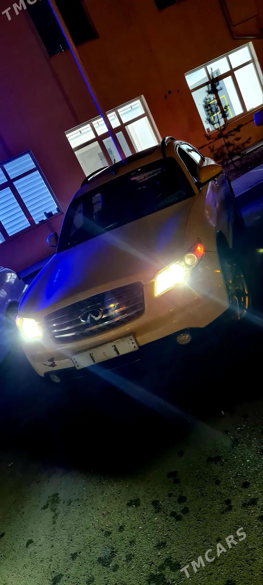Infiniti FX35 2005 - 110 000 TMT - Туркменабат - img 2