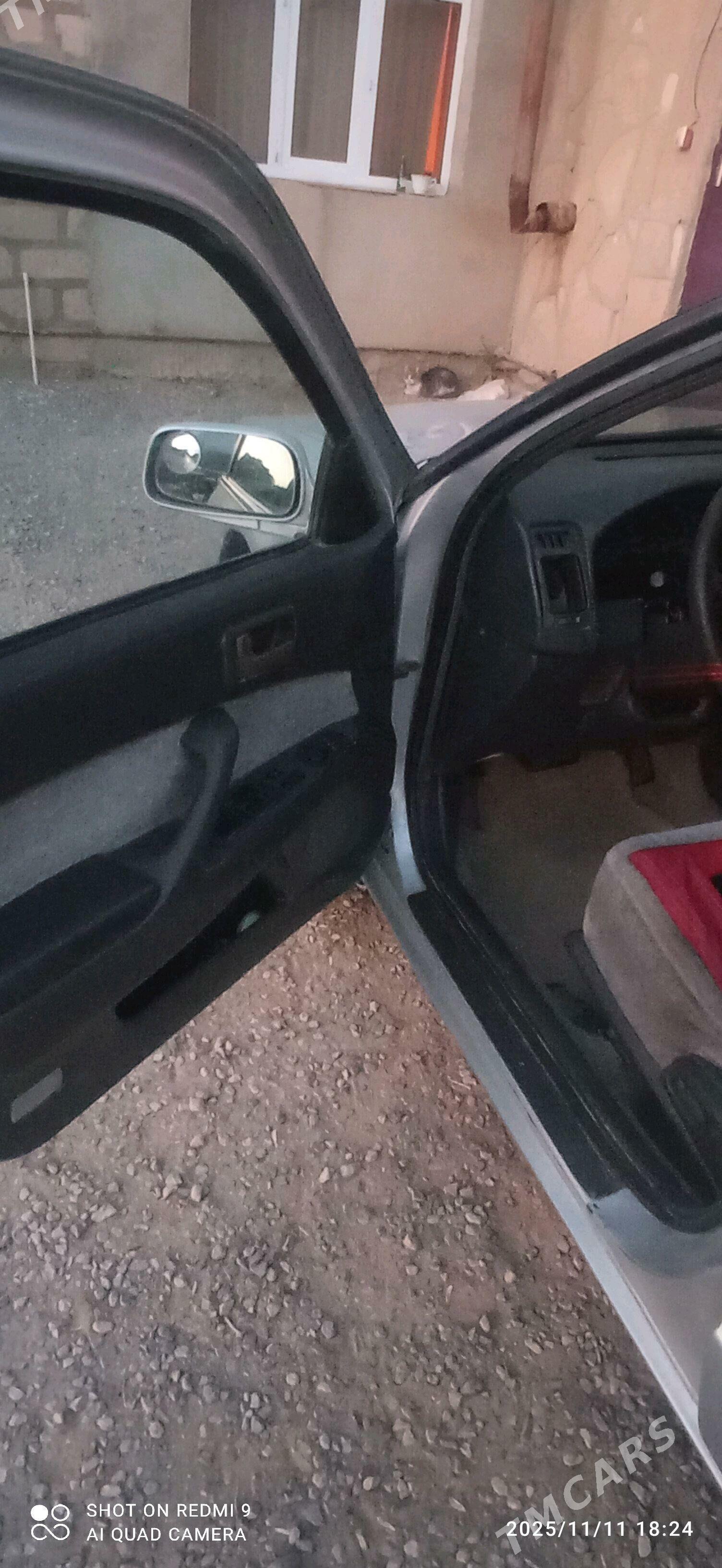 Toyota Vista 1995 - 65 000 TMT - Гызыларбат - img 7