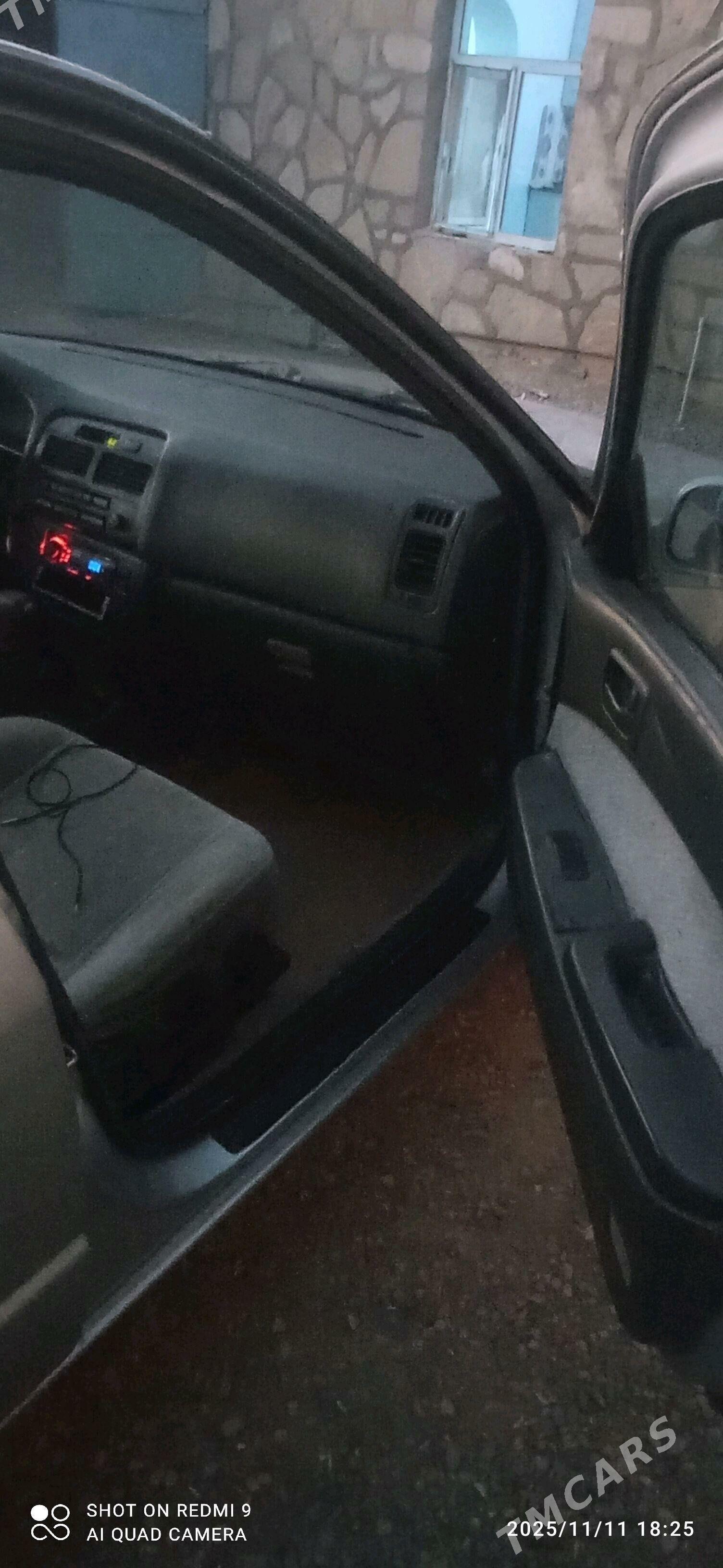 Toyota Vista 1995 - 65 000 TMT - Гызыларбат - img 9