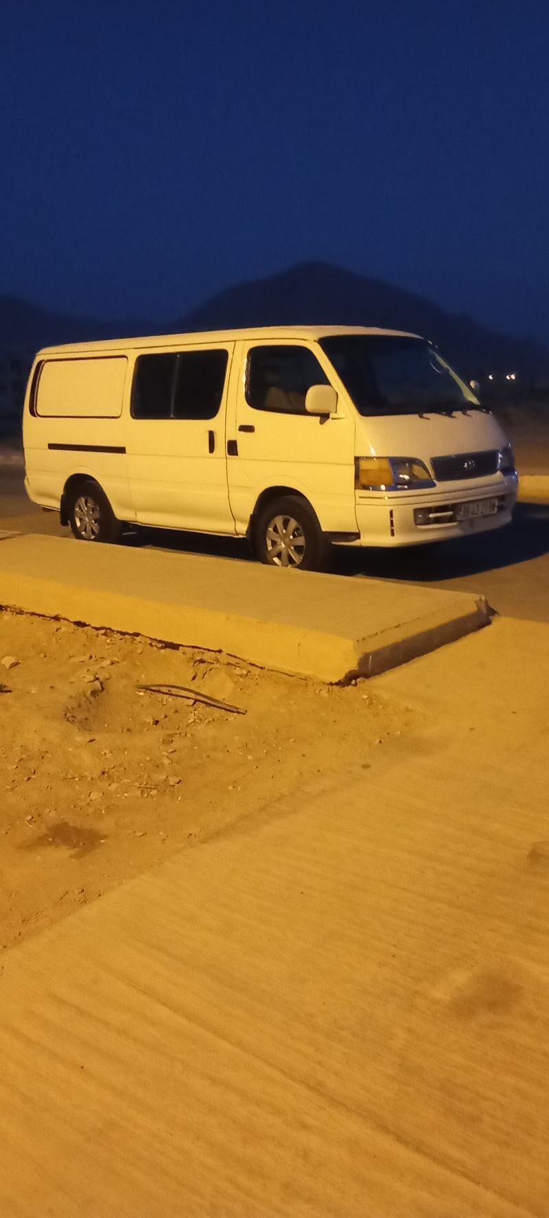 Toyota Hiace 1999 - 140 000 TMT - Балканабат - img 9