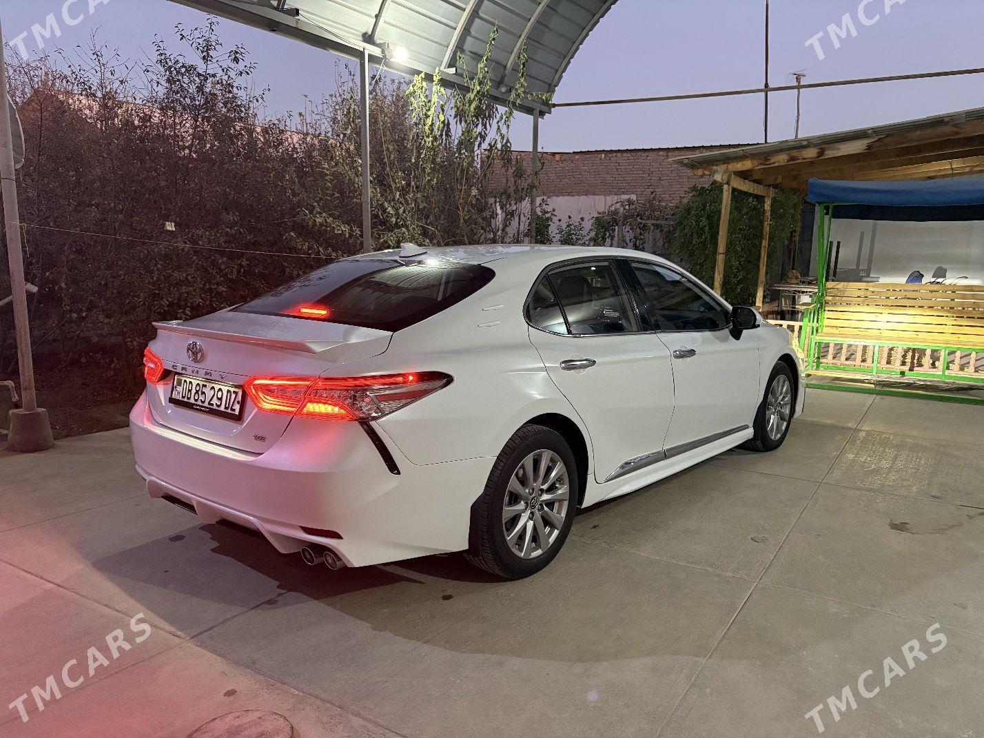 Toyota Camry 2021 - 295 000 TMT - Daşoguz - img 3