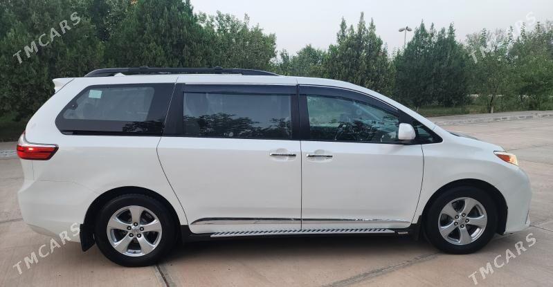 Toyota Sienna 2018 - 378 000 TMT - Ашхабад - img 5