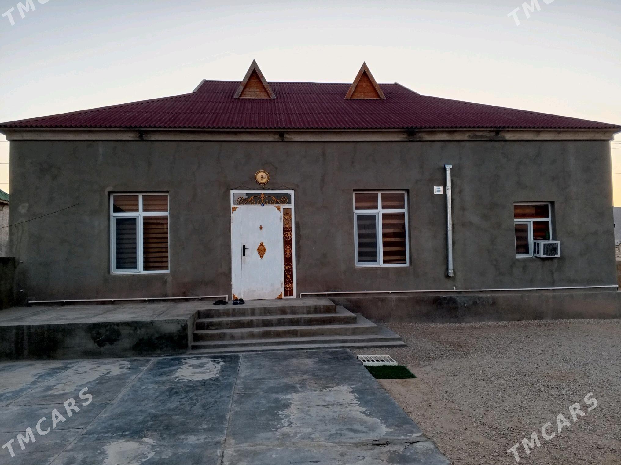 jay satlyk - Jebel - img 1