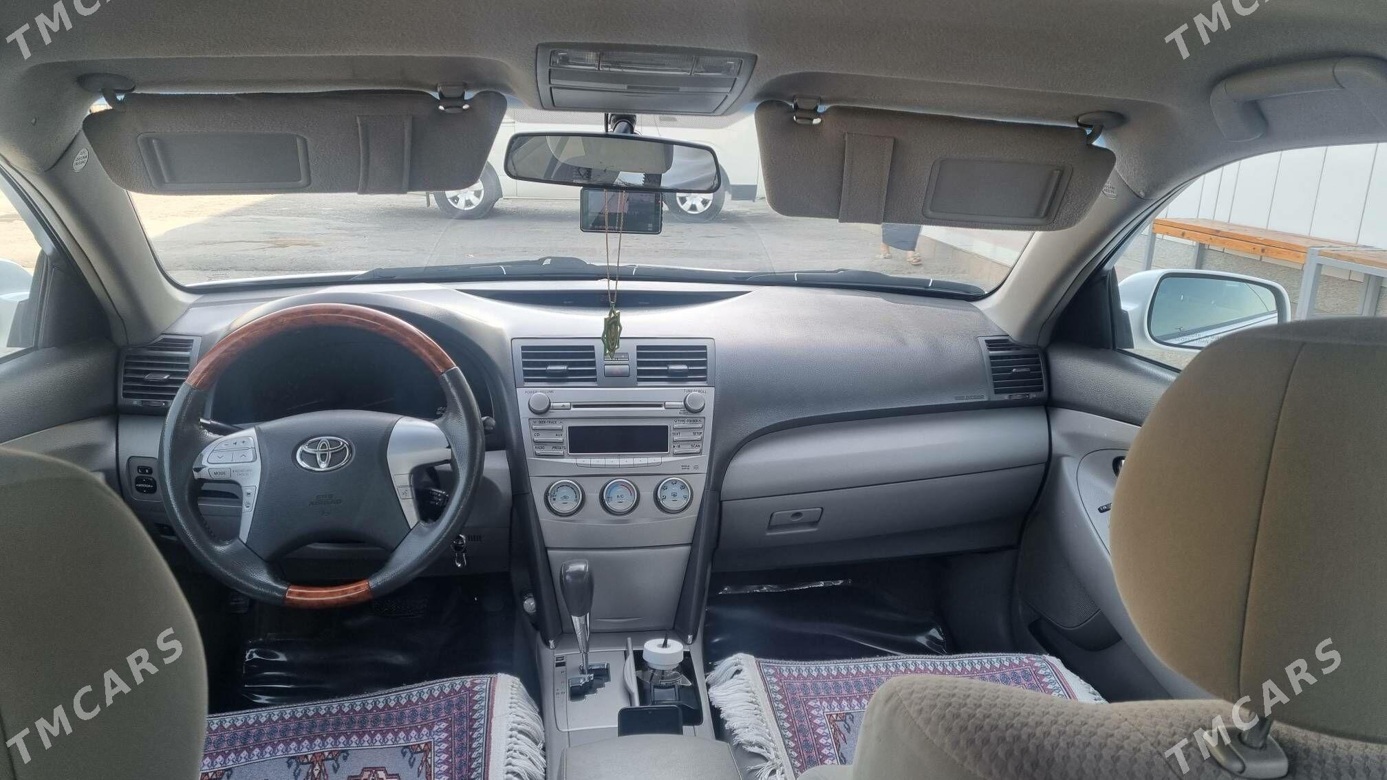 Toyota Camry 2010 - 188 000 TMT - Мары - img 7