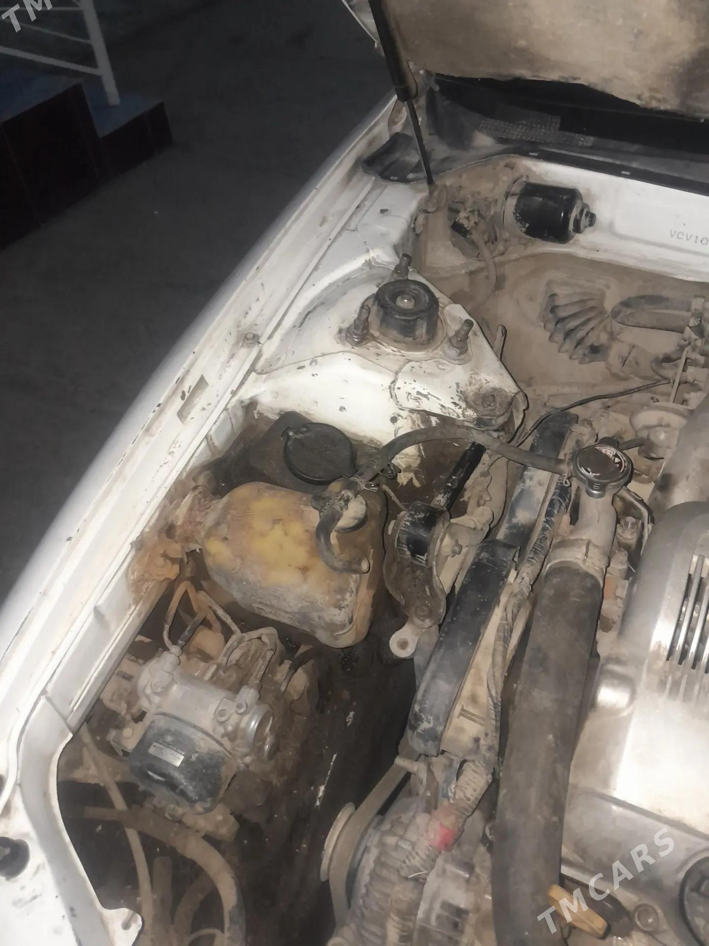 Toyota Camry 1993 - 70 000 TMT - Saýat - img 7