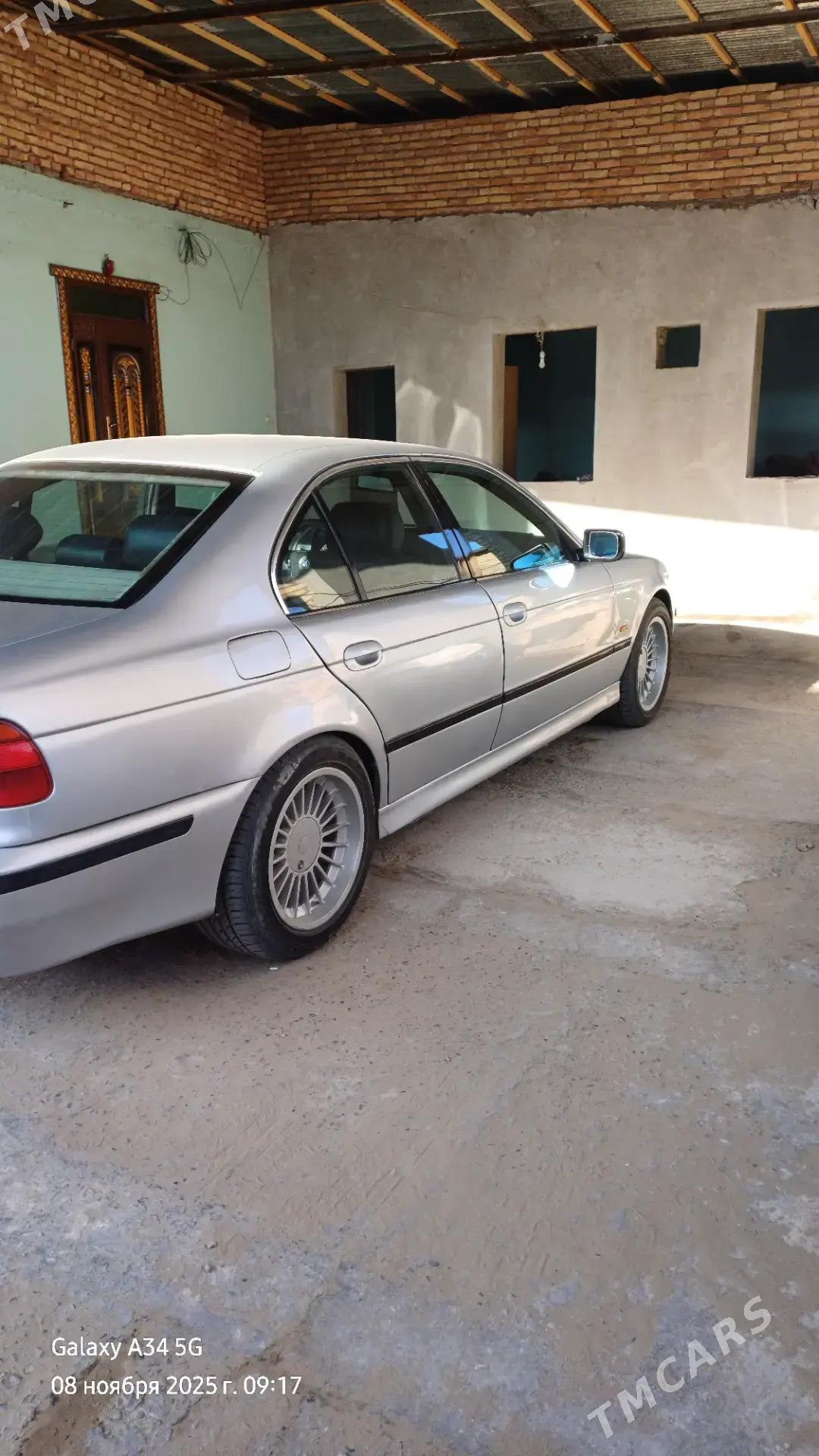 BMW E39 1998 - 110 000 TMT - Дянев - img 8