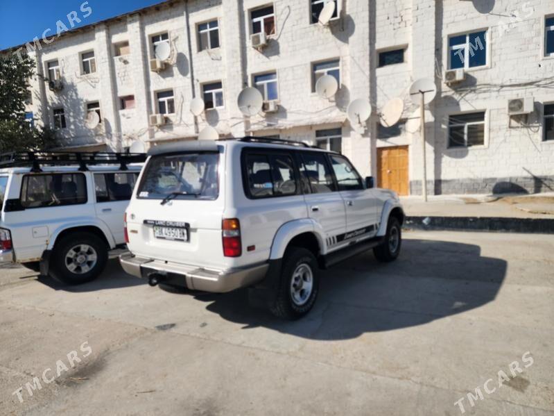 Toyota Land Cruiser 1997 - 260 000 TMT - Хазар - img 1