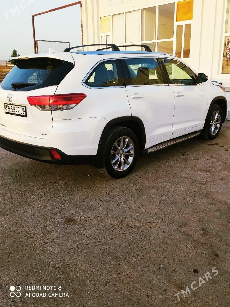 Toyota Highlander 2017 - 410 000 TMT - Türkmenabat - img 2