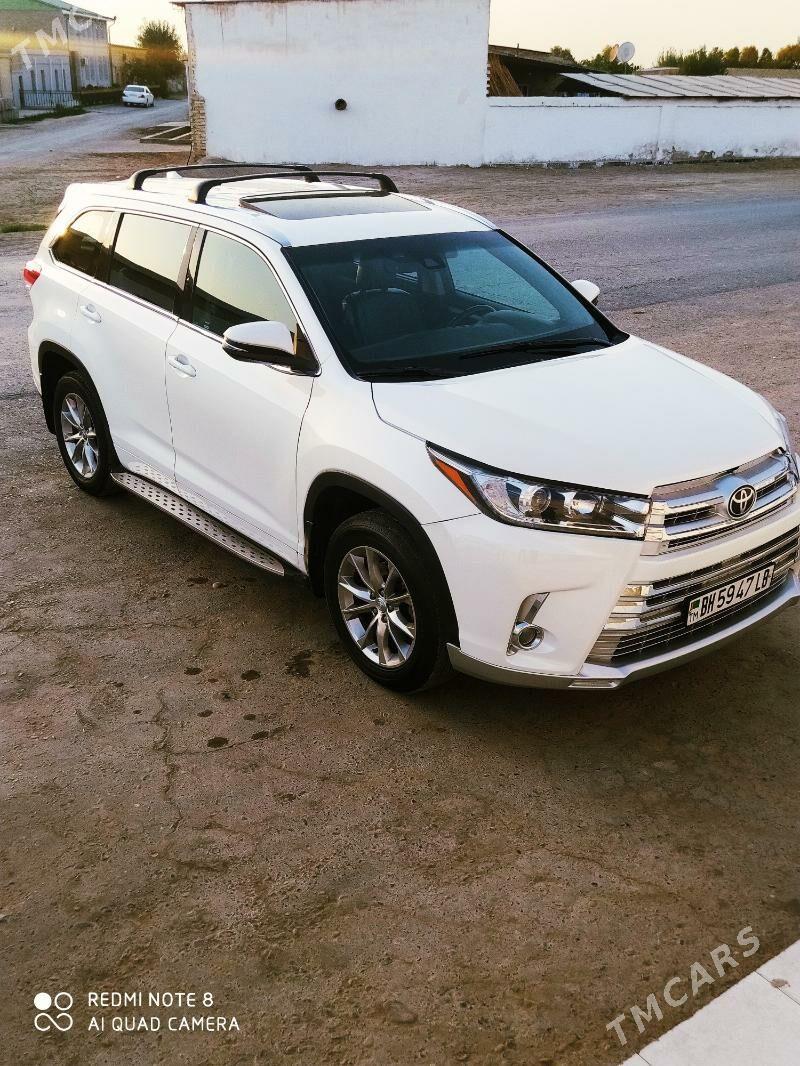 Toyota Highlander 2017 - 410 000 TMT - Türkmenabat - img 1
