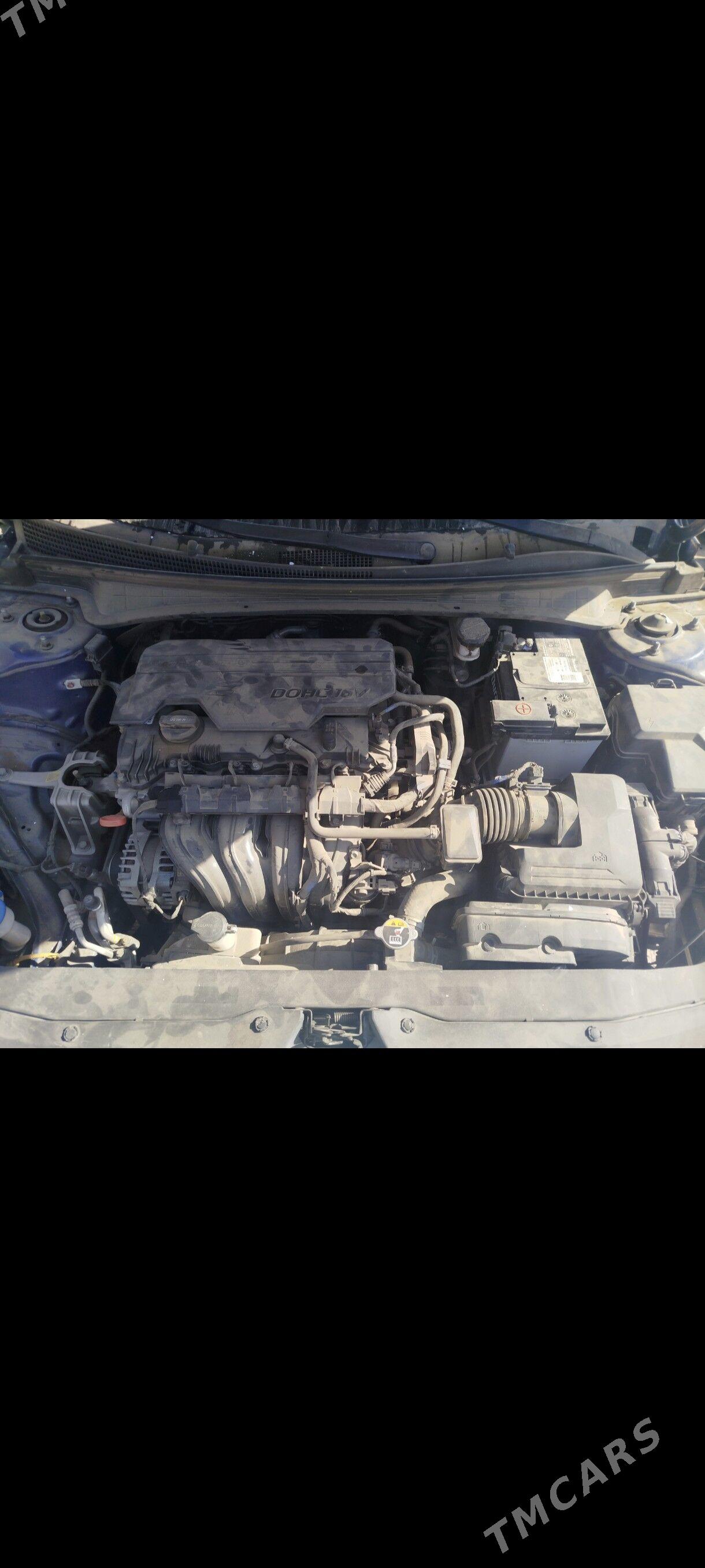 Hyundai Elantra 2021 - 194 000 TMT - Mary - img 10