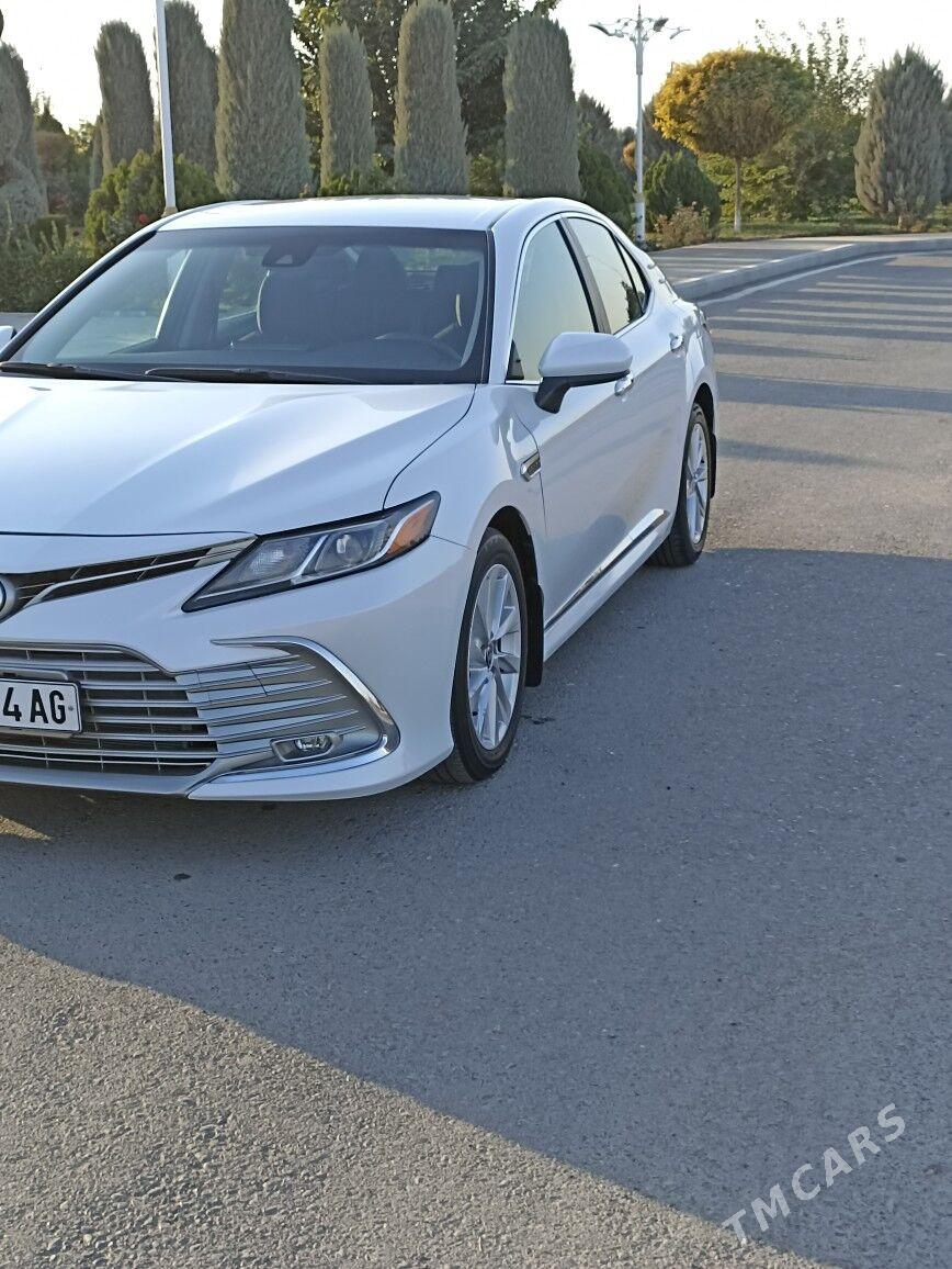 Toyota Camry 2021 - 285 000 TMT - Бузмеин - img 3