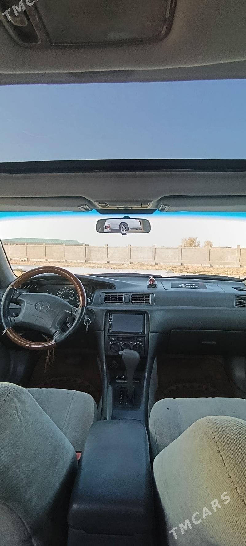 Toyota Camry 1998 - 120 000 TMT - Mary - img 1