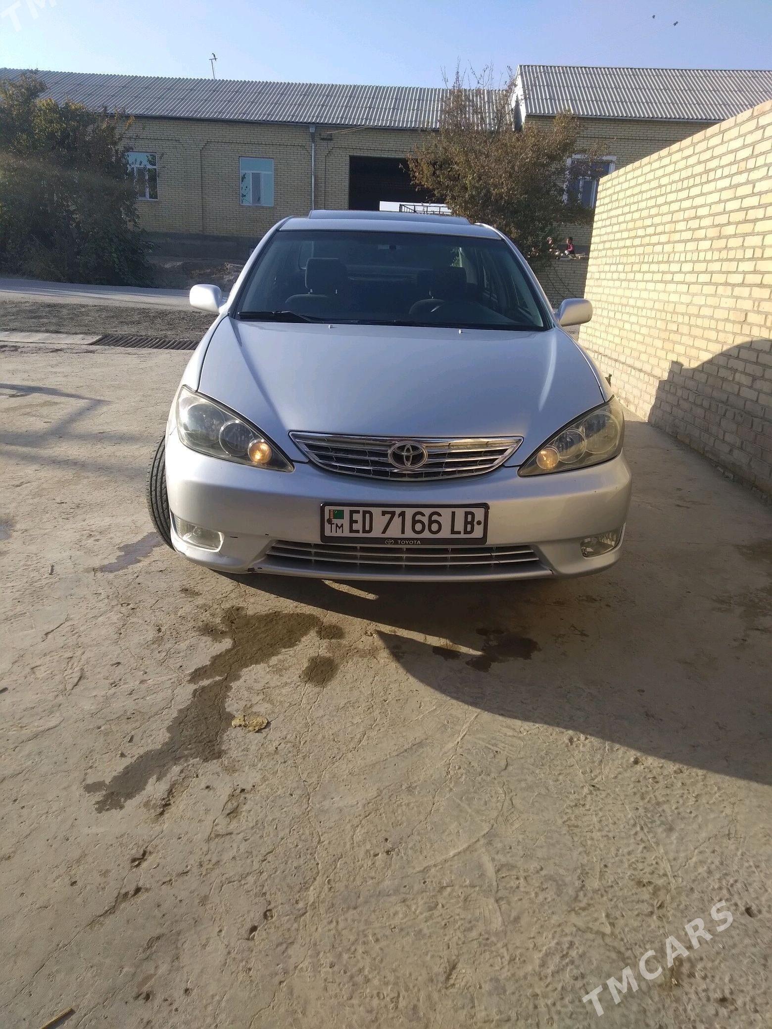 Toyota Camry 2003 - 160 000 TMT - Керки - img 1