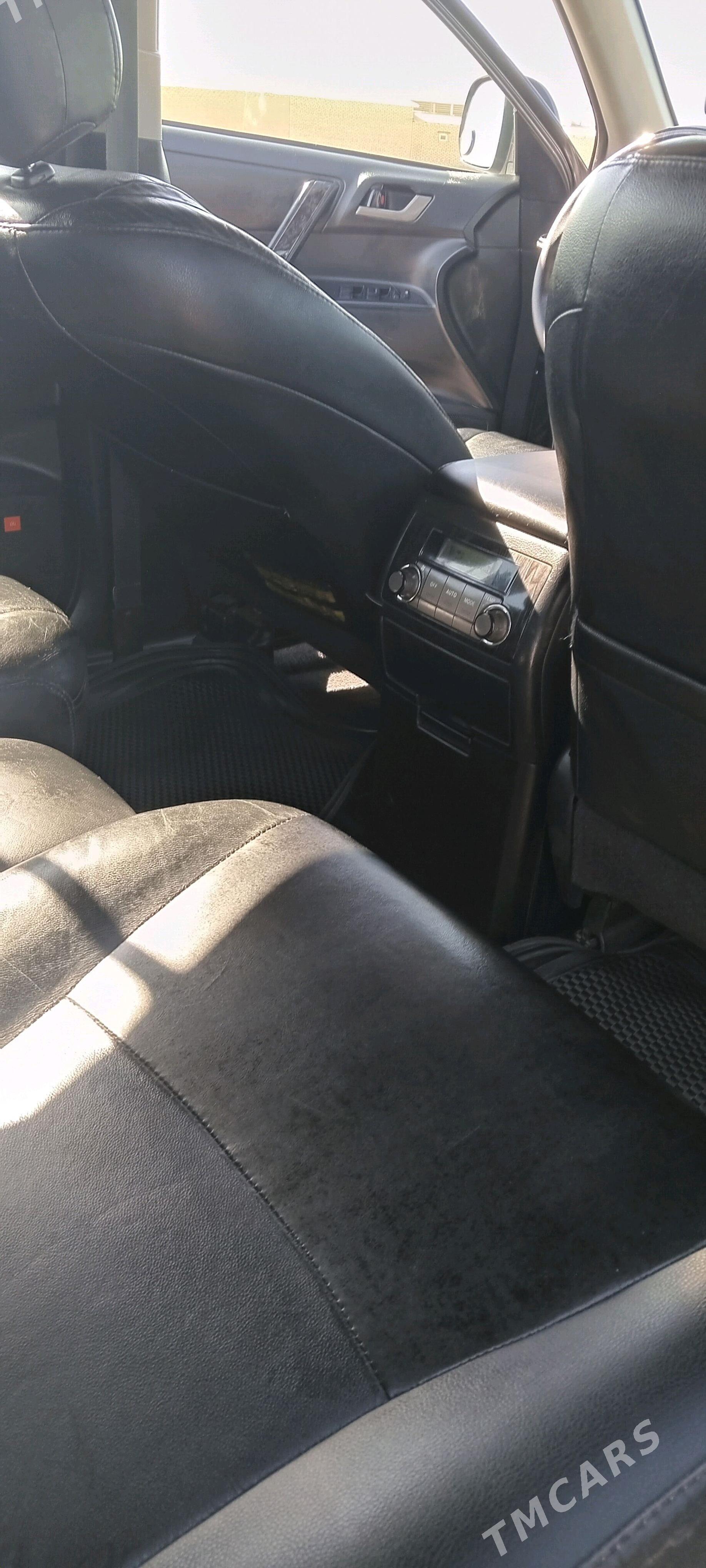 Toyota Highlander 2008 - 360 000 TMT - Baýramaly - img 3