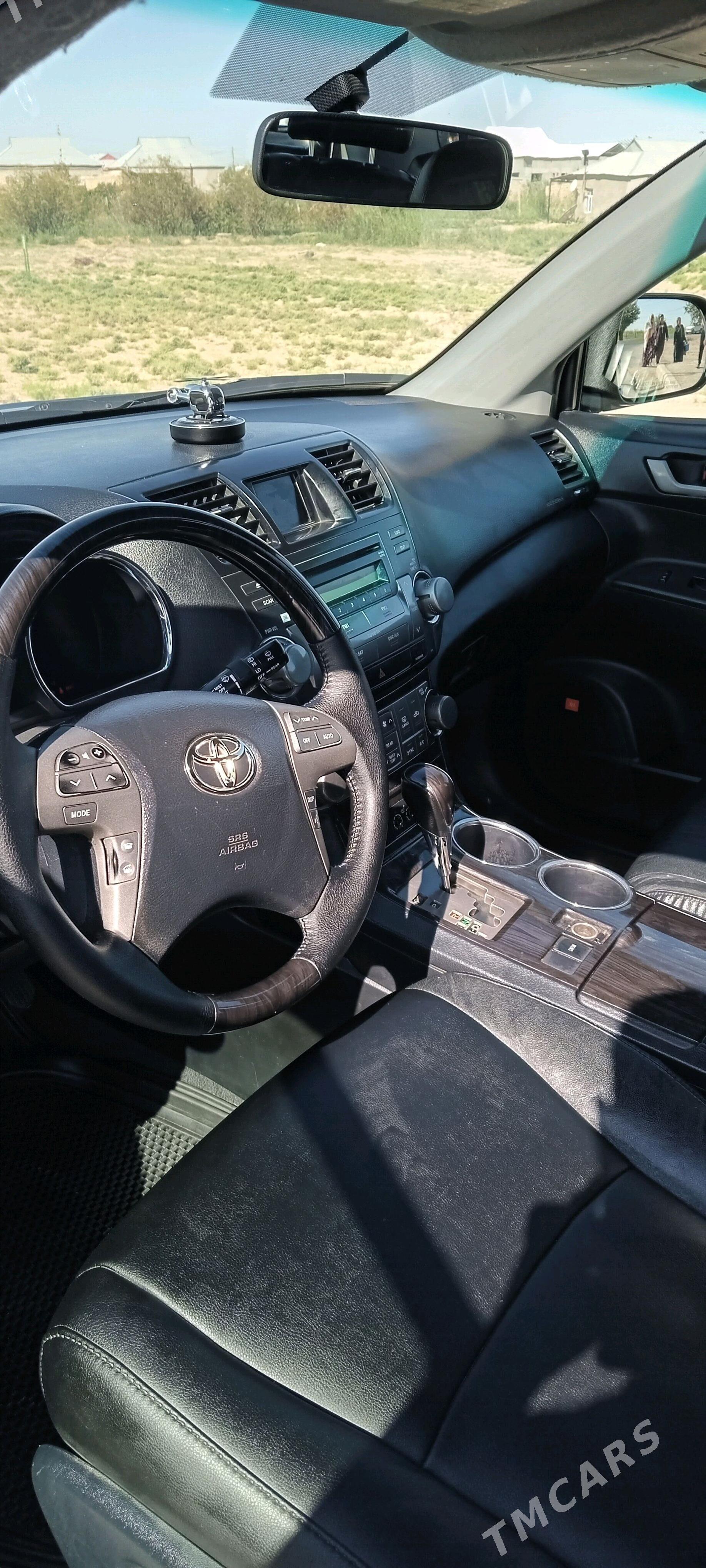 Toyota Highlander 2008 - 360 000 TMT - Baýramaly - img 2