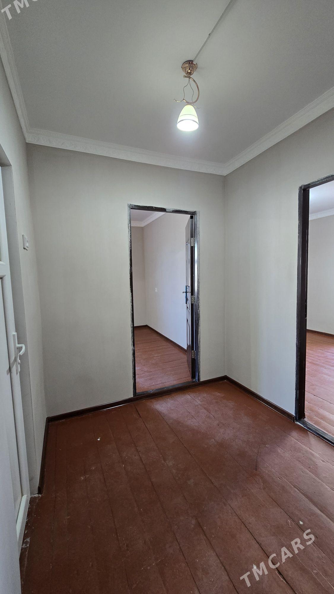 Водник 3нжи этаж 2комнат - Дашогуз - img 10