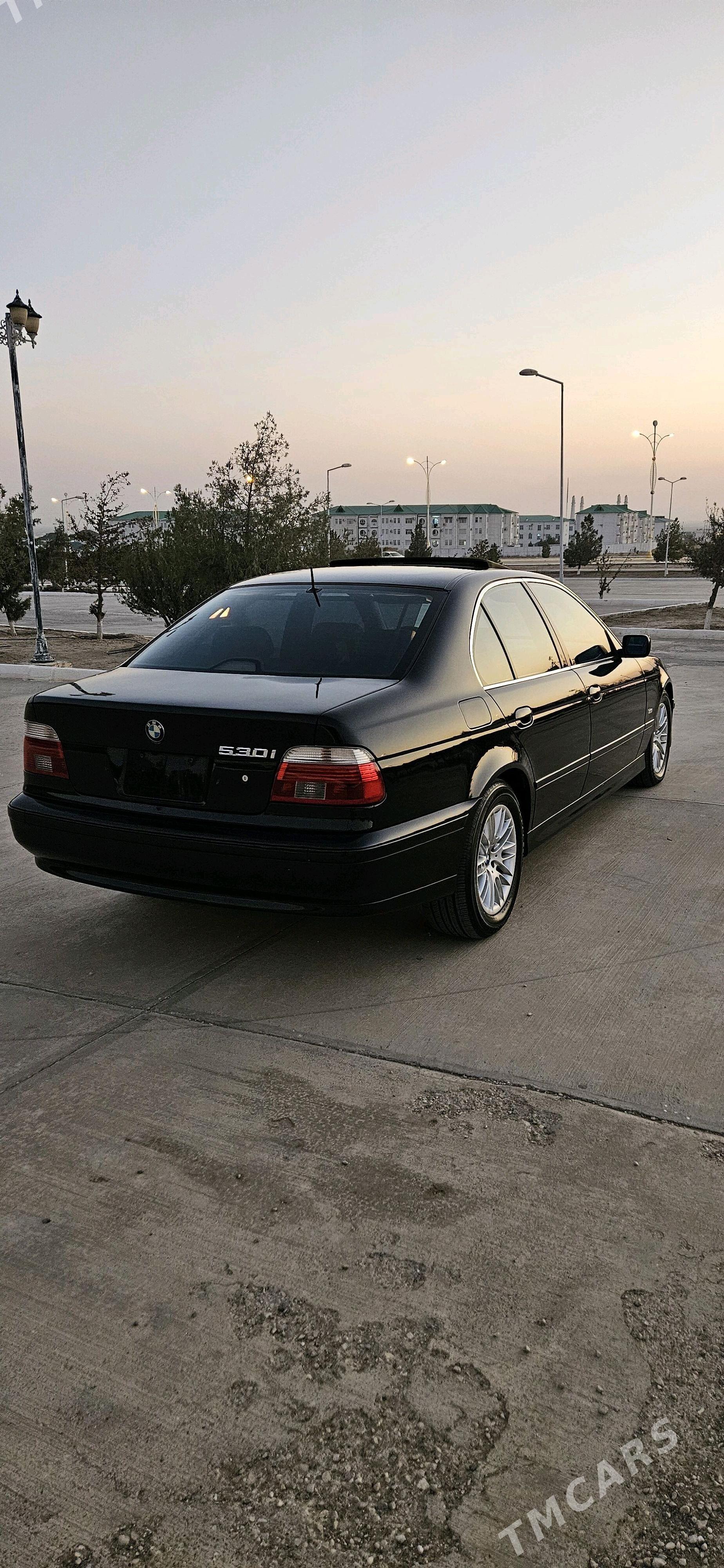 BMW E39 2002 - 160 000 TMT - Балканабат - img 3