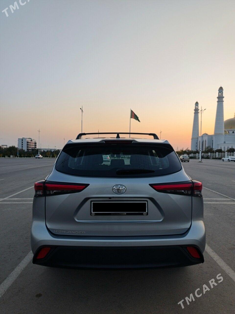 Toyota Highlander 2022 - 500 000 TMT - Джебел - img 4