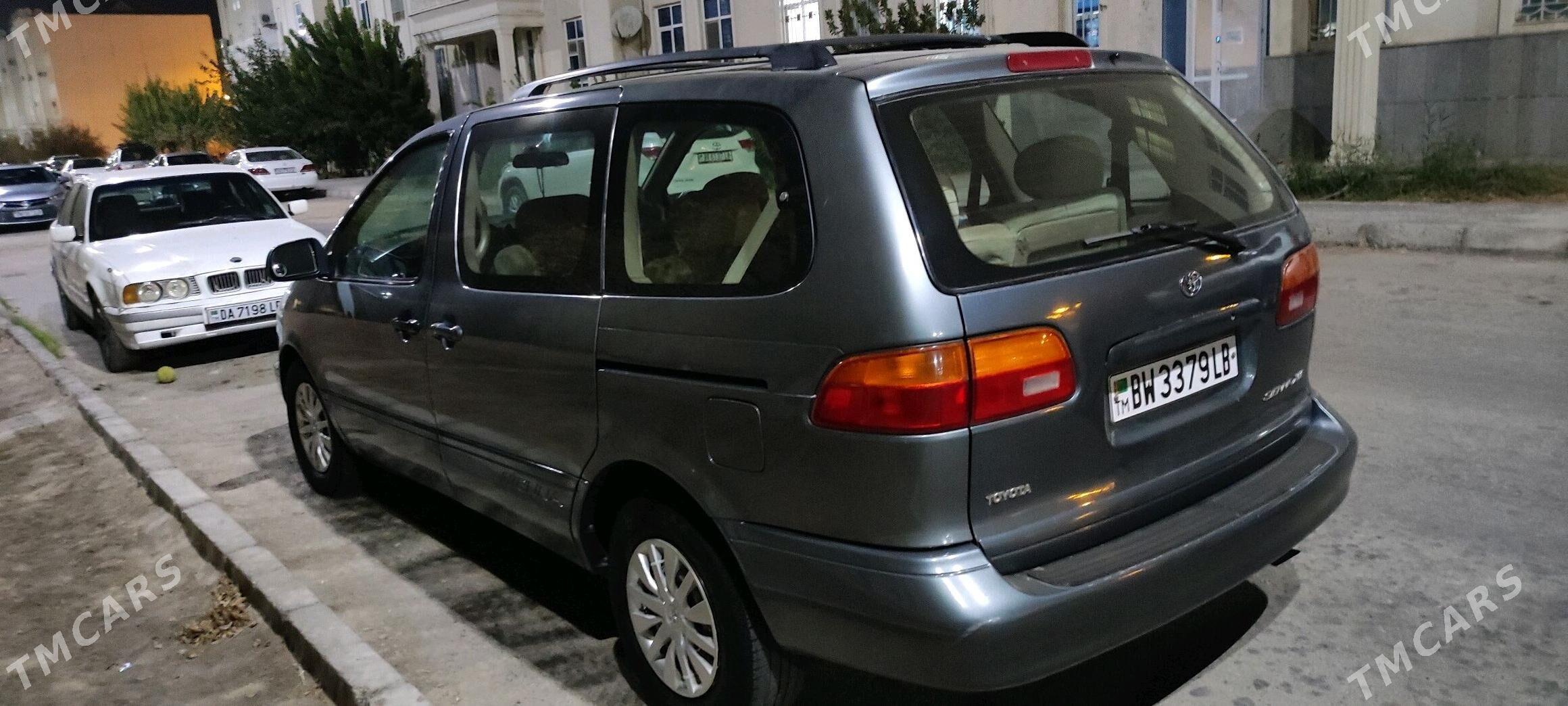 Toyota Sienna 1999 - 160 000 TMT - Туркменабат - img 3