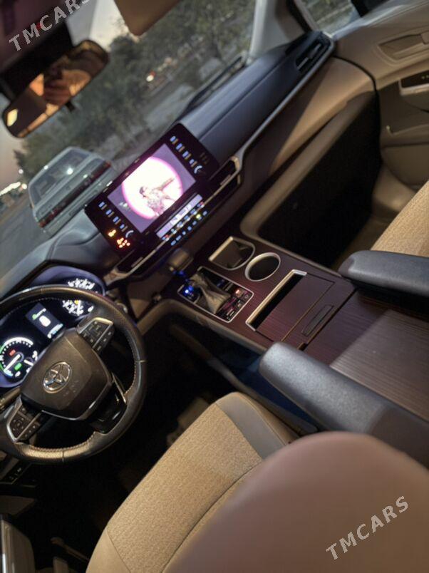 Toyota Sienna 2023 - 460 000 TMT - Мары - img 2