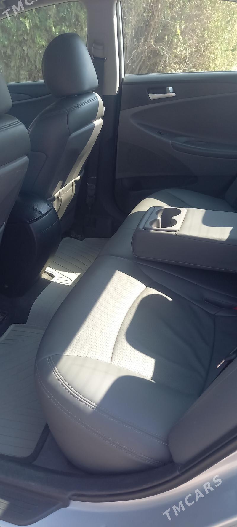 Hyundai Sonata 2011 - 135 000 TMT - Губадаг - img 5