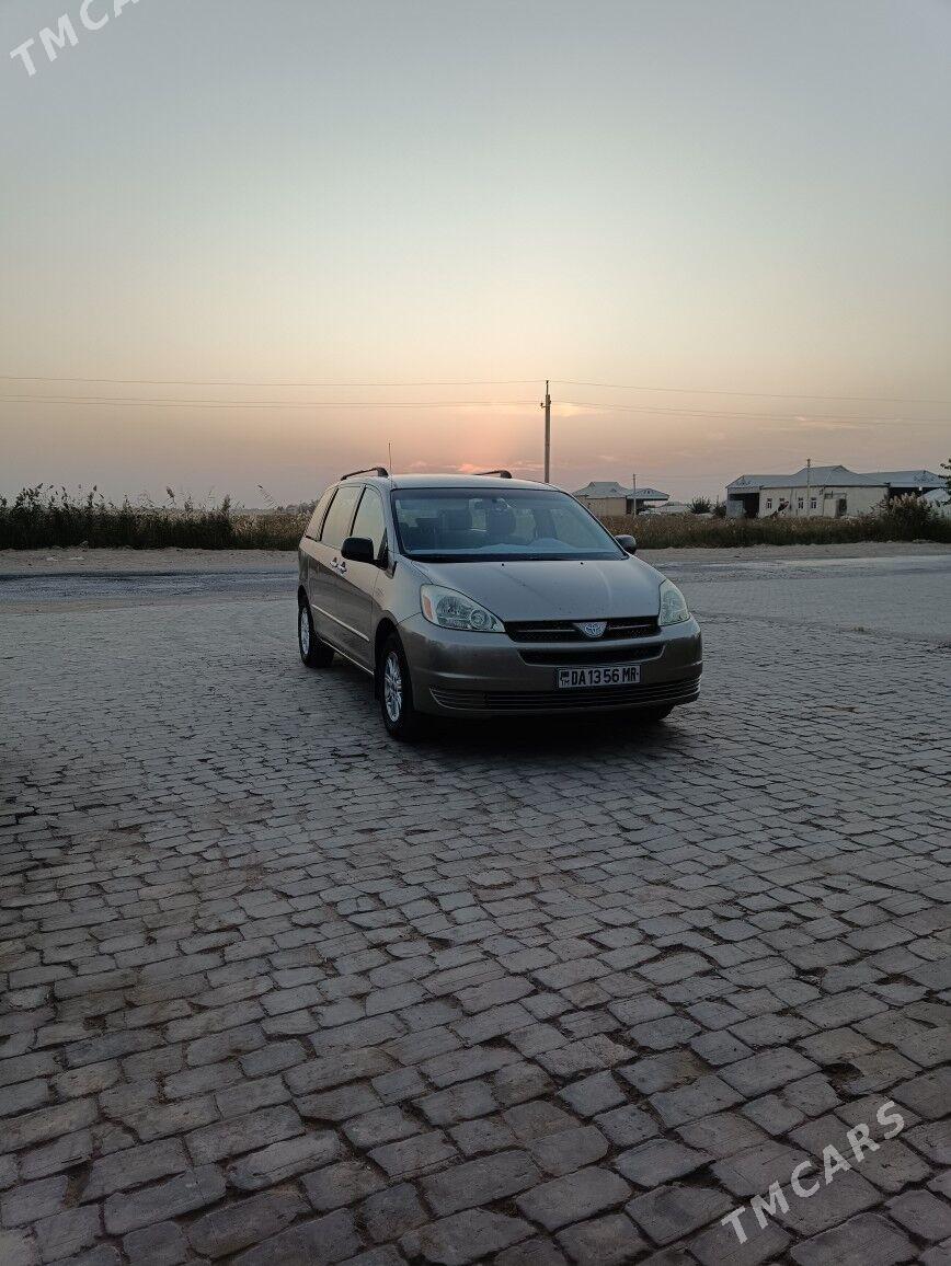 Toyota Sienna 2004 - 249 000 TMT - Baýramaly - img 5