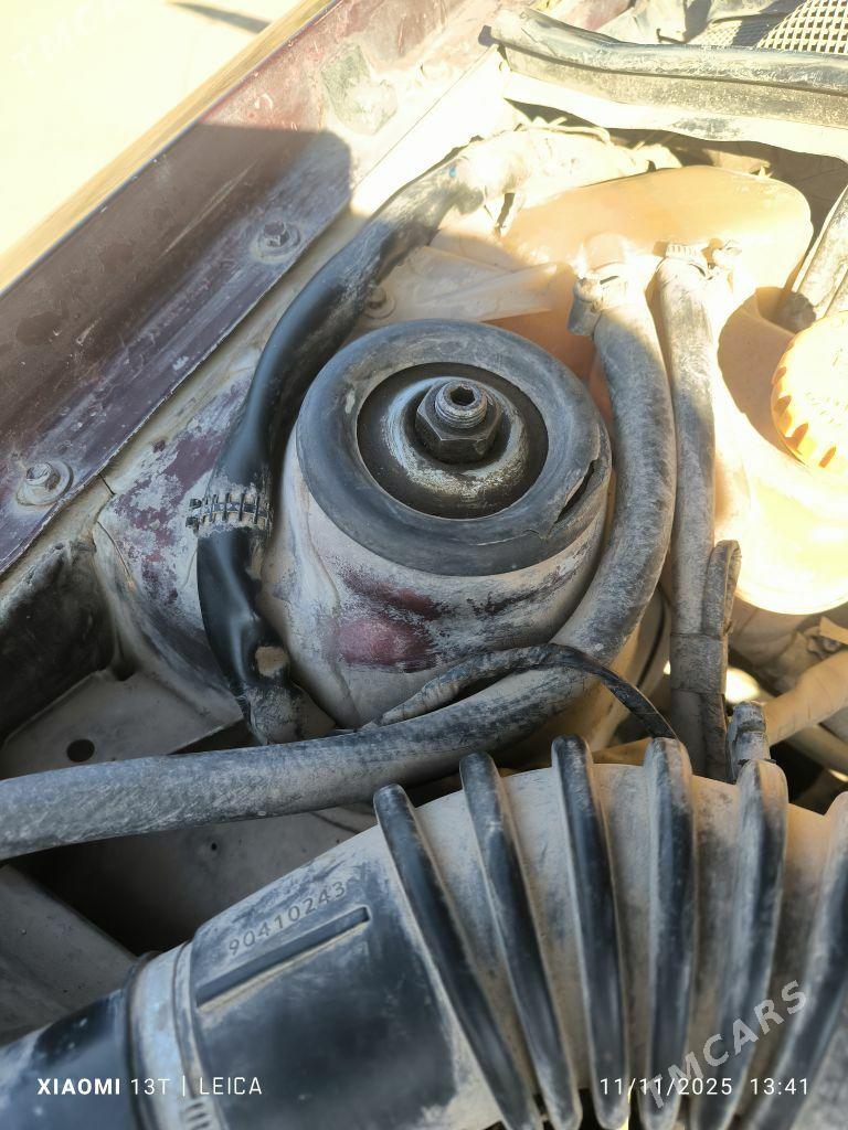 Opel Vectra 1990 - 25 000 TMT - Sakar - img 4