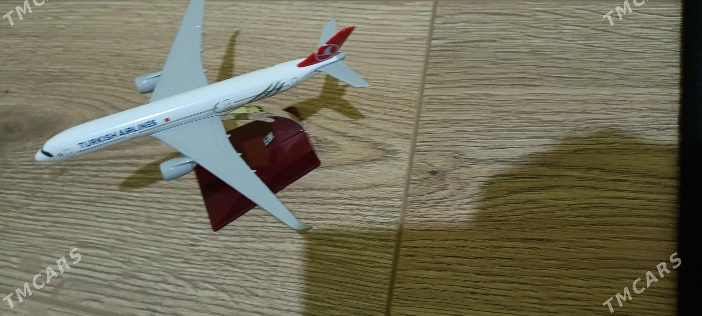 Модель самолёта Airbus A350 - Ашхабад - img 2