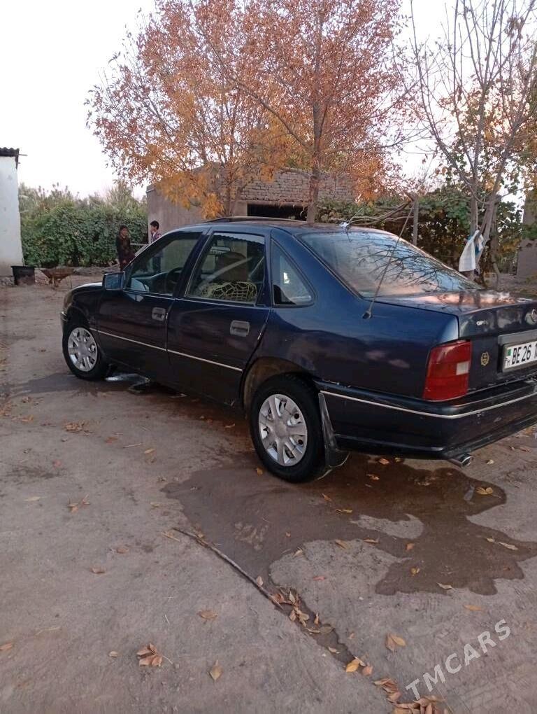 Opel Vectra 1992 - 32 000 TMT - Болдумсаз - img 3