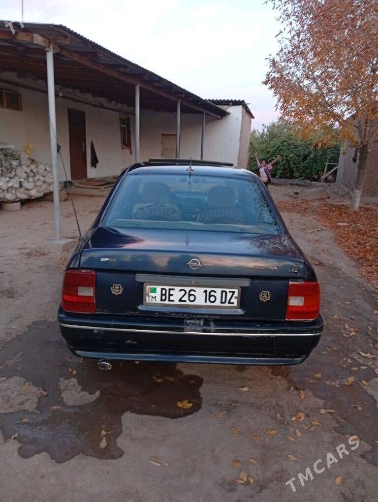 Opel Vectra 1992 - 32 000 TMT - Болдумсаз - img 5