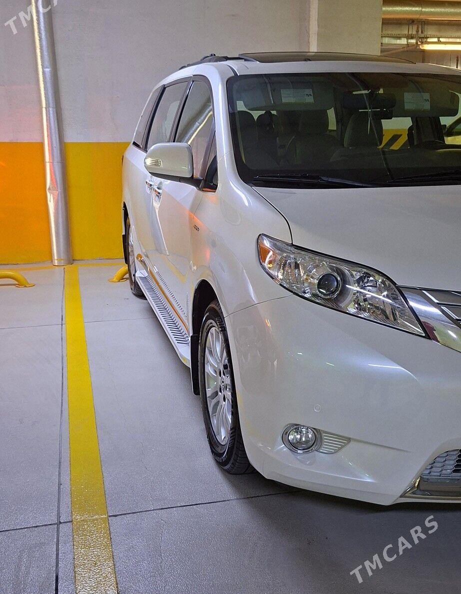 Toyota Sienna 2016 - 435 000 TMT - Олимпийский городок - img 3