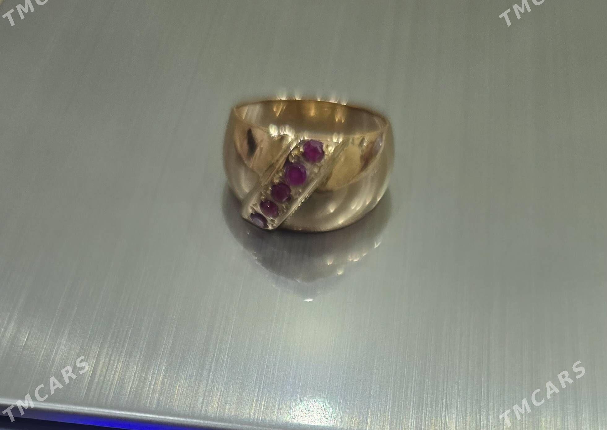 Gyzyl yuzuk. - Köneürgenç - img 1