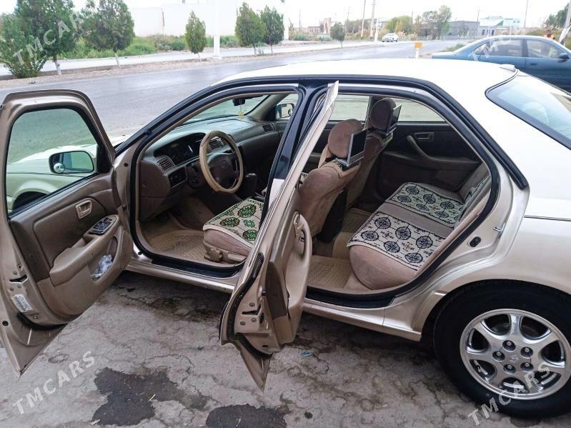 Toyota Camry 1998 - 135 000 TMT - Дянев - img 4