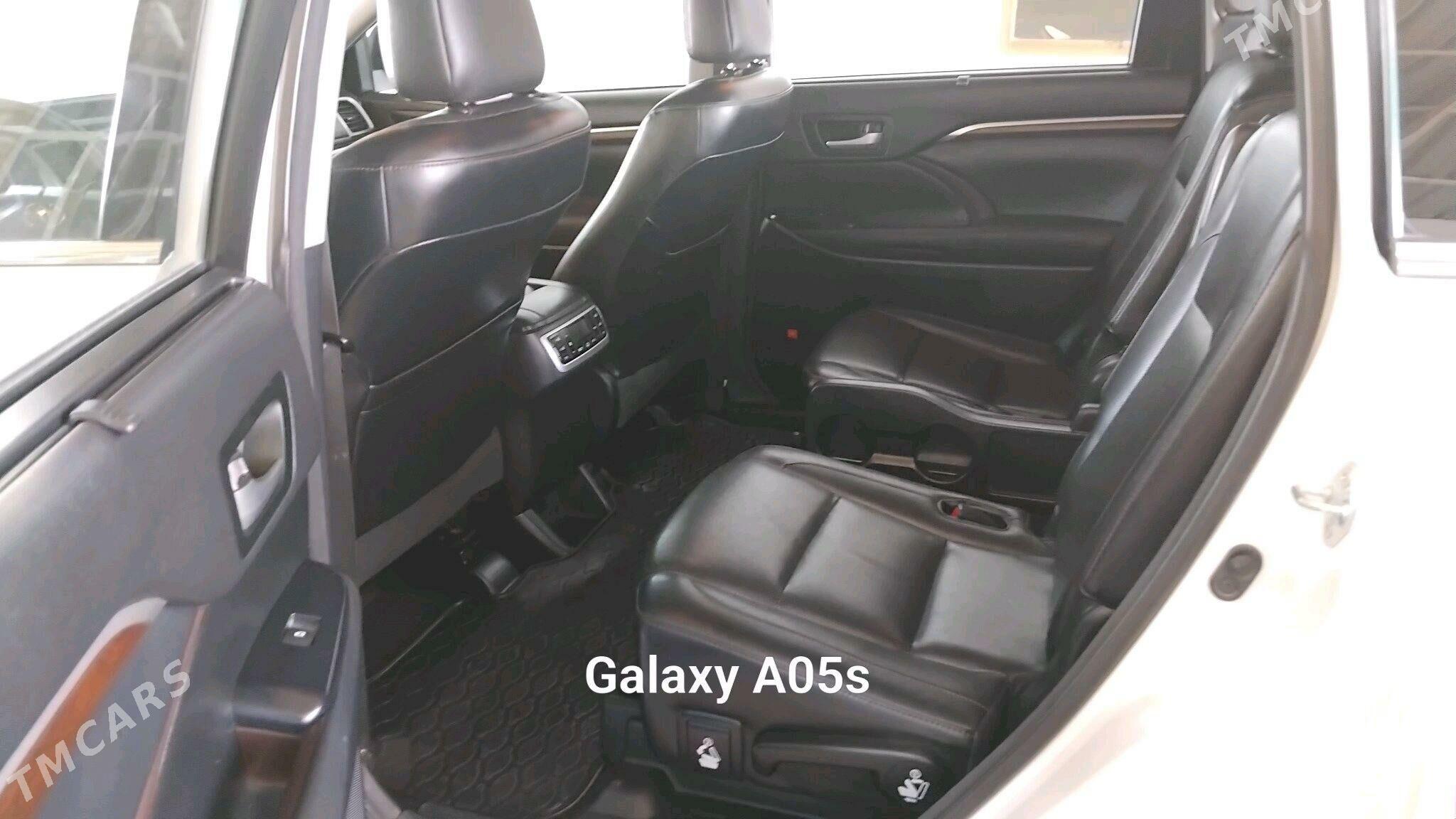 Toyota Highlander 2016 - 390 000 TMT - Багир - img 2