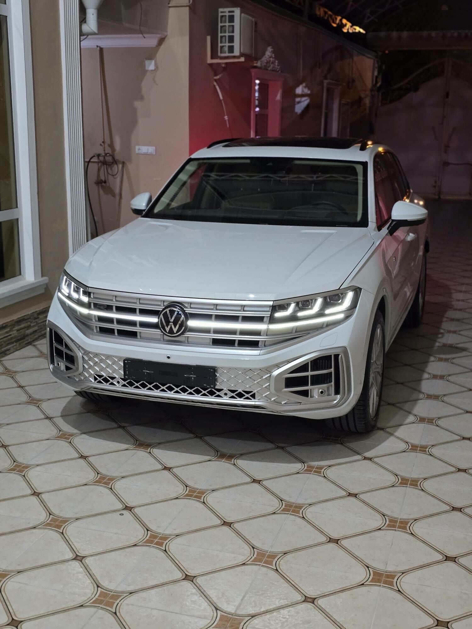 Volkswagen Touareg 2025 - 1 840 000 TMT - Ашхабад - img 3