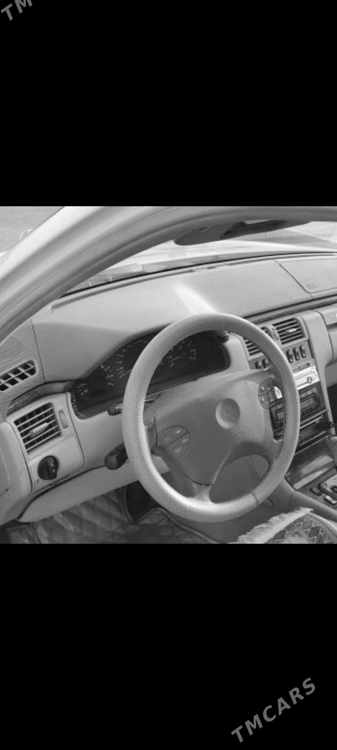 Mercedes-Benz E430 2000 - 110 000 TMT - Кака - img 3