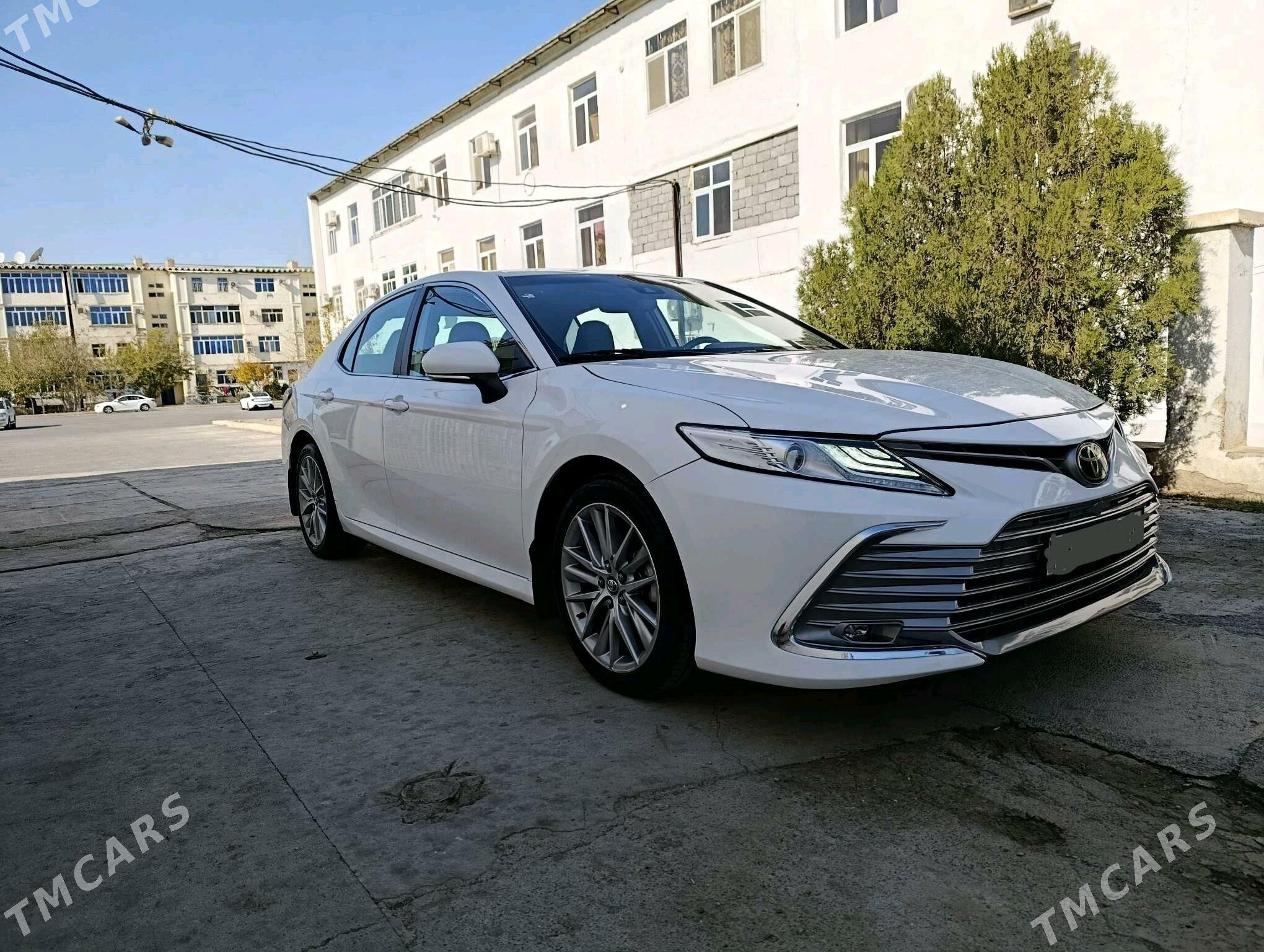 Toyota Camry 2023 - 365 000 TMT - Бузмеин ГРЭС - img 2