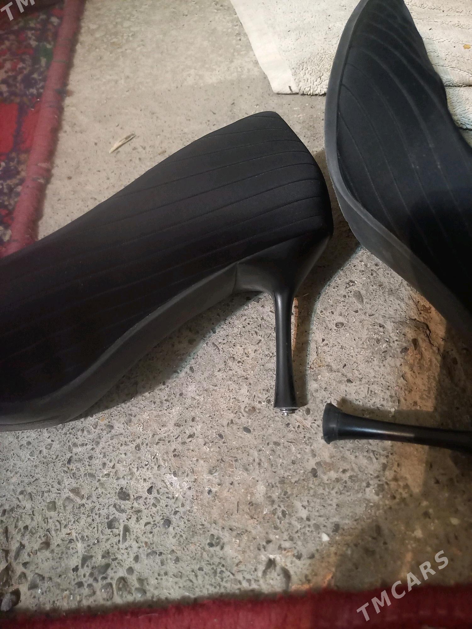 tufli - Hitrowka - img 1