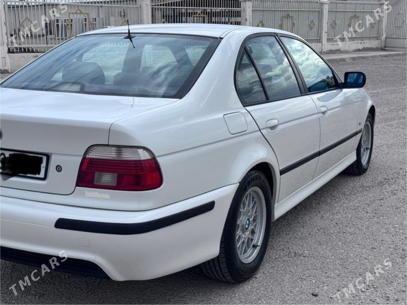 BMW E39 2003 - 120 000 TMT - Балканабат - img 3
