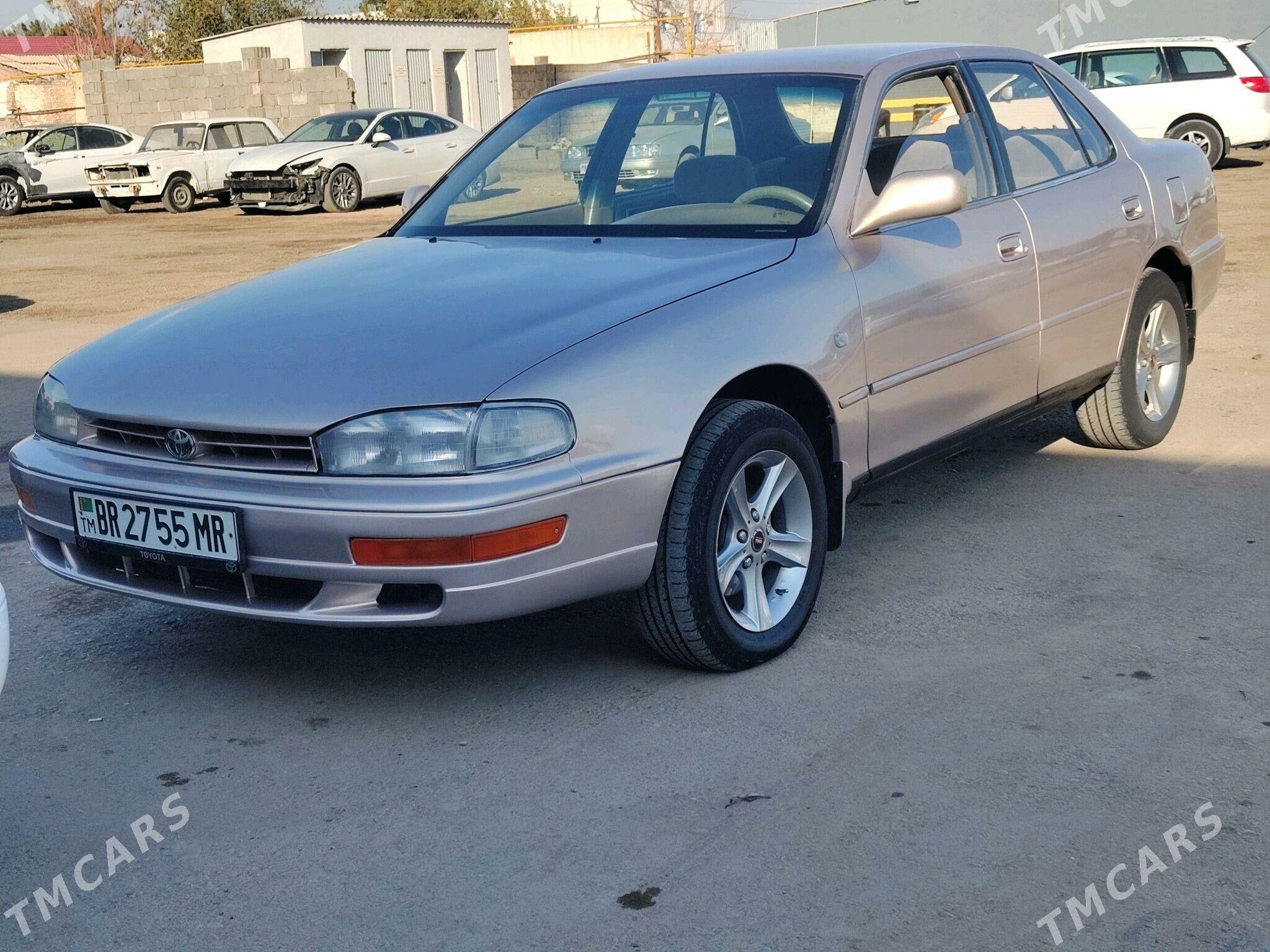 Toyota Camry 1993 - 95 000 TMT - Мары - img 1