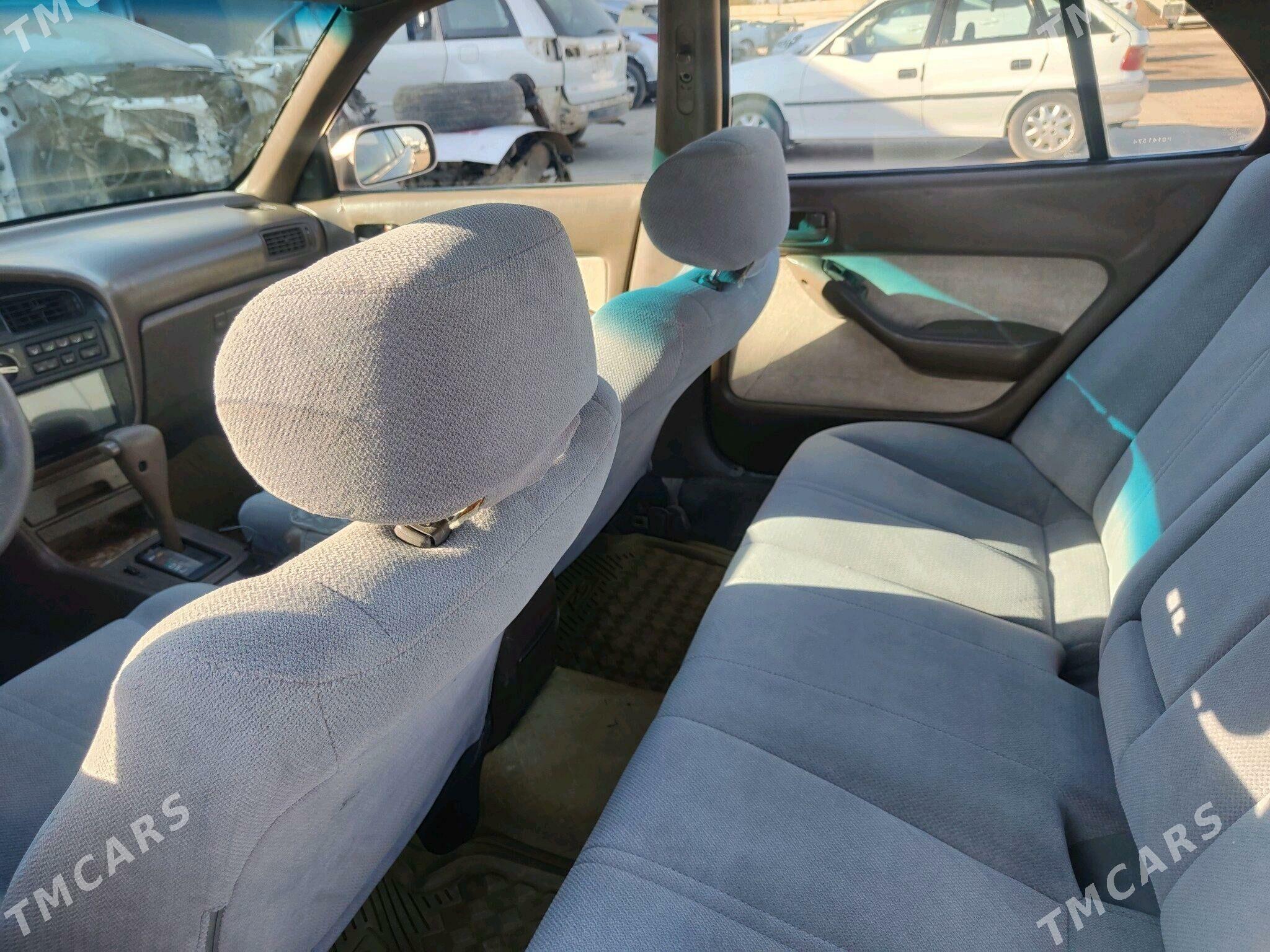 Toyota Camry 1993 - 95 000 TMT - Мары - img 3