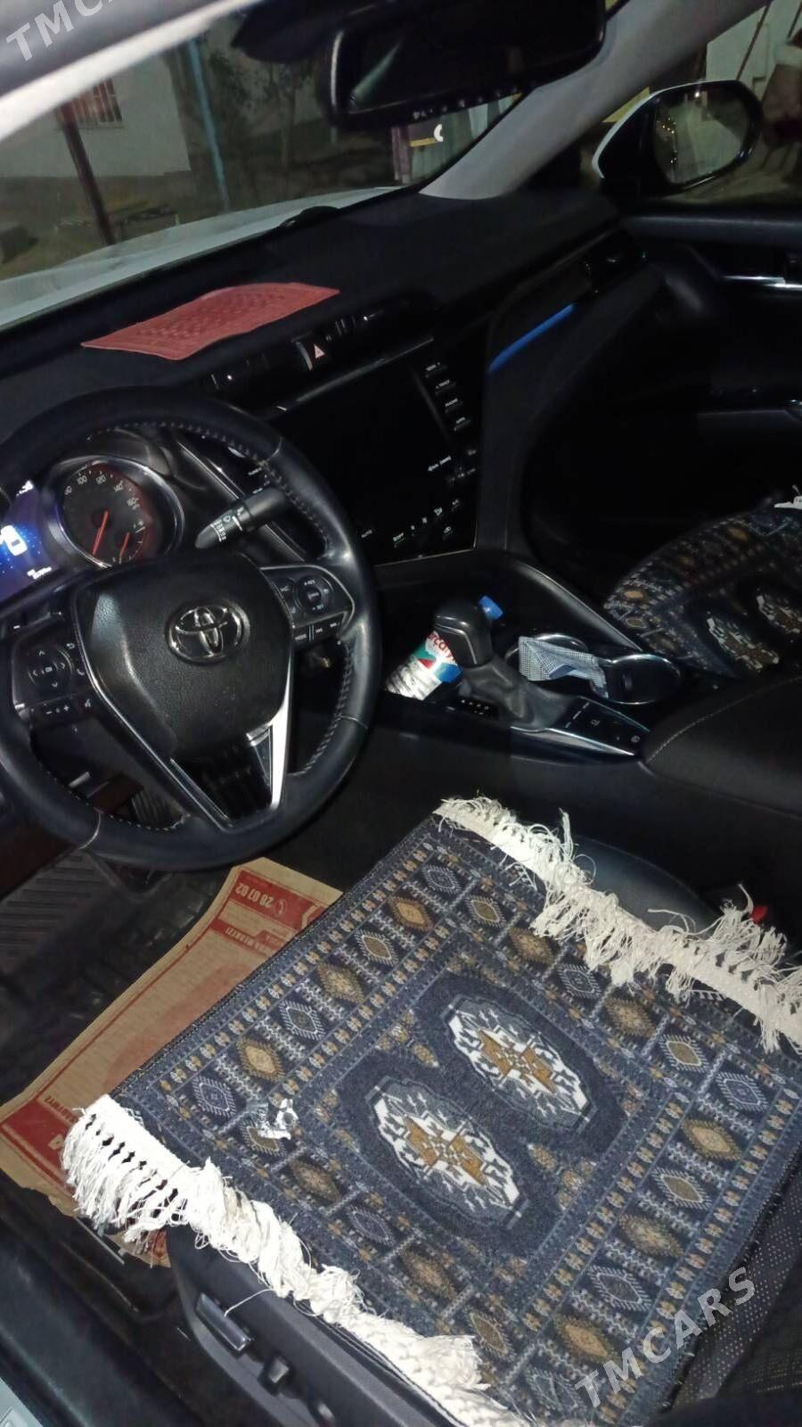 Toyota Camry 2019 - 550 000 TMT - Анев - img 3