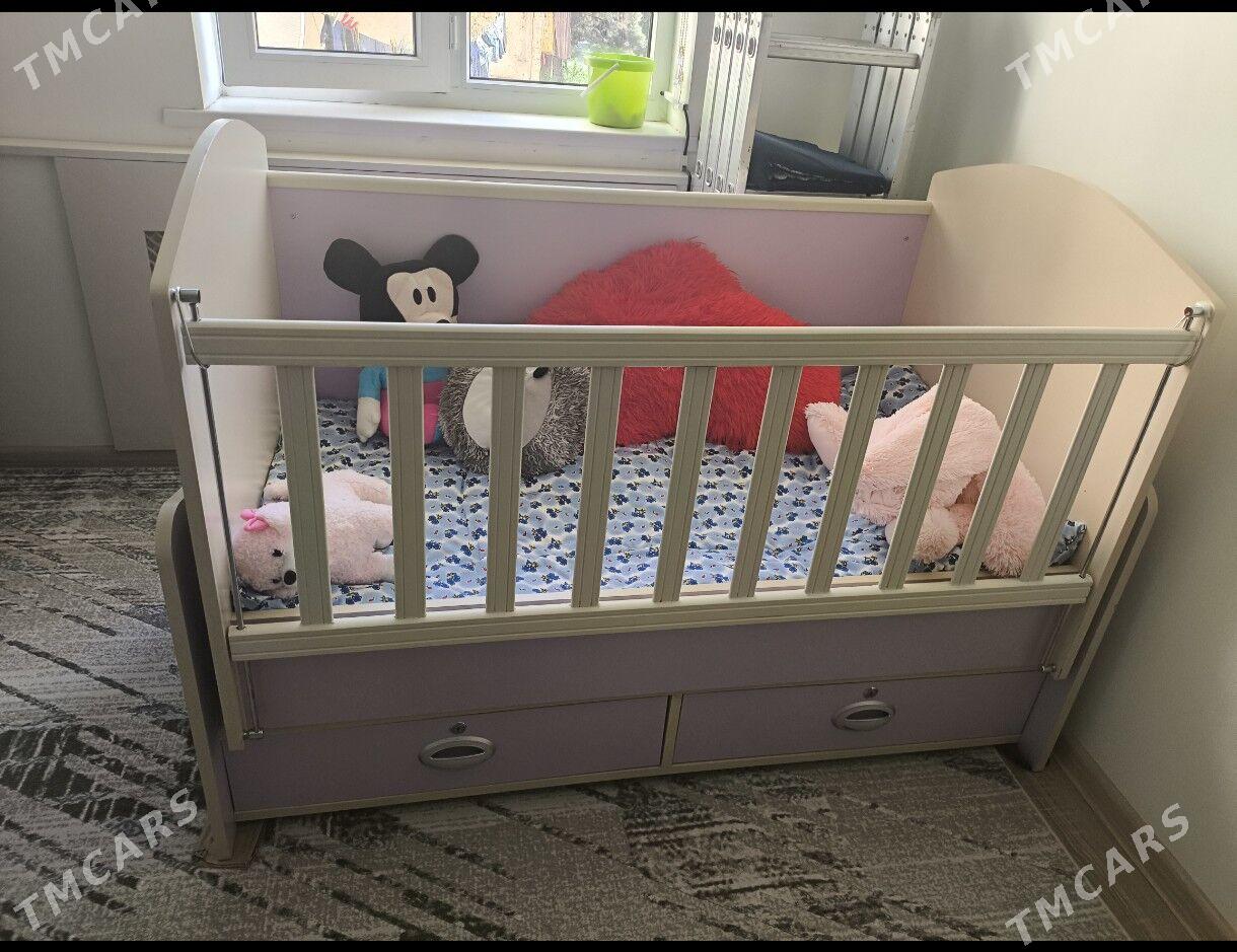 Krowat Кроватка - Büzmeýin - img 1