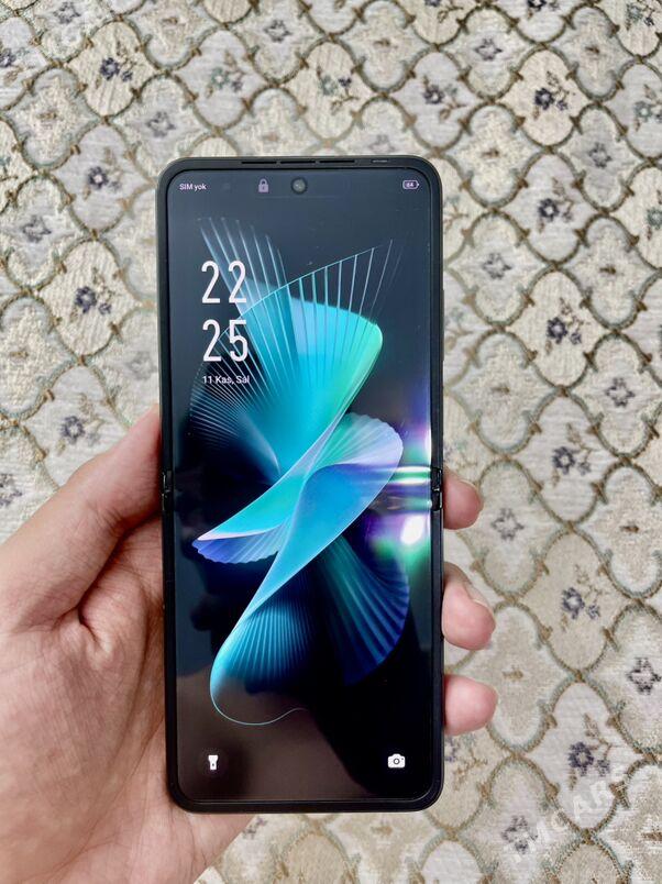 Infinix ZERO Flip 16/512 - Aşgabat - img 3
