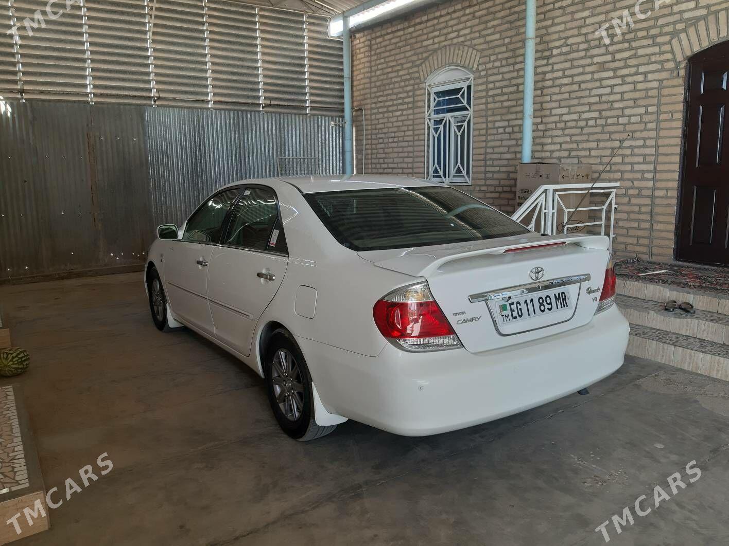 Toyota Camry 2003 - 260 000 TMT - Мары - img 3