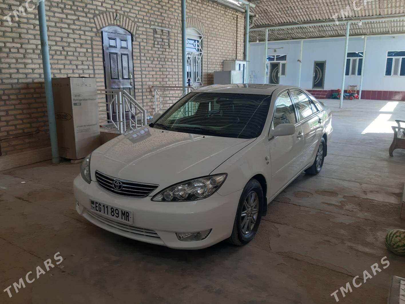 Toyota Camry 2003 - 260 000 TMT - Мары - img 2